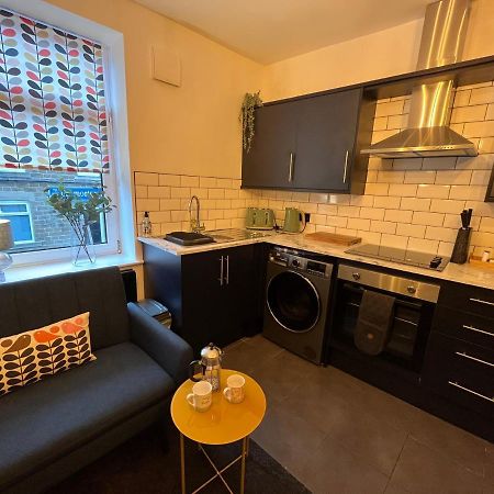 Modern & Retro Two Bedroom Apartment In Barnsley Zewnętrze zdjęcie