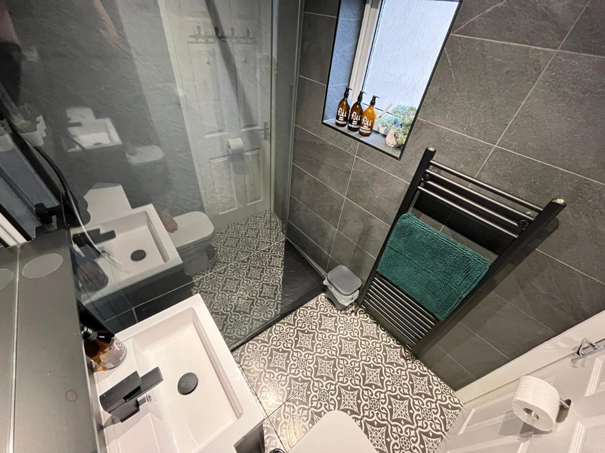 Modern & Retro Two Bedroom Apartment In Barnsley Zewnętrze zdjęcie