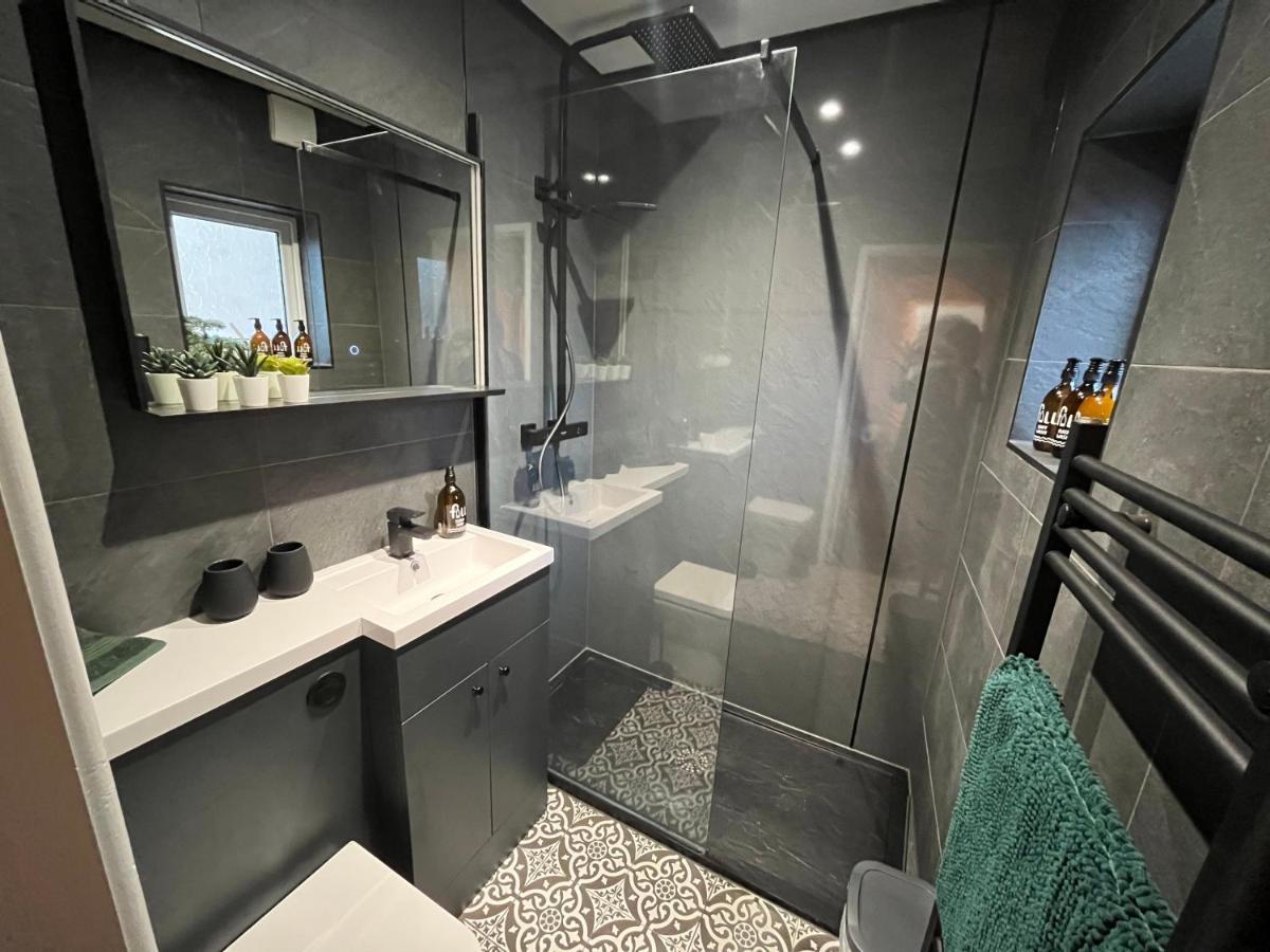 Modern & Retro Two Bedroom Apartment In Barnsley Zewnętrze zdjęcie